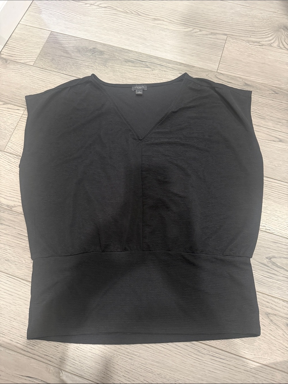 Ann Taylor Factory Black V-Neck Waist-Seamed Blouse